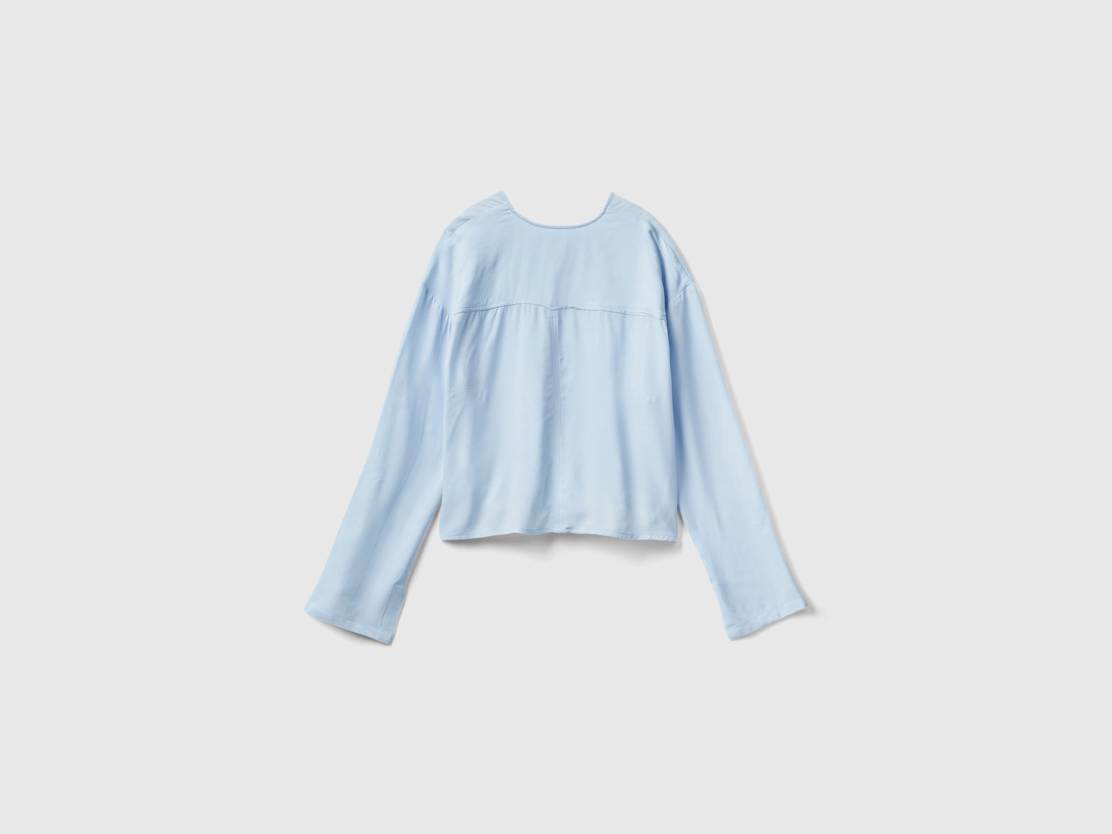 Blusa com decote em V - ucb_image_BS