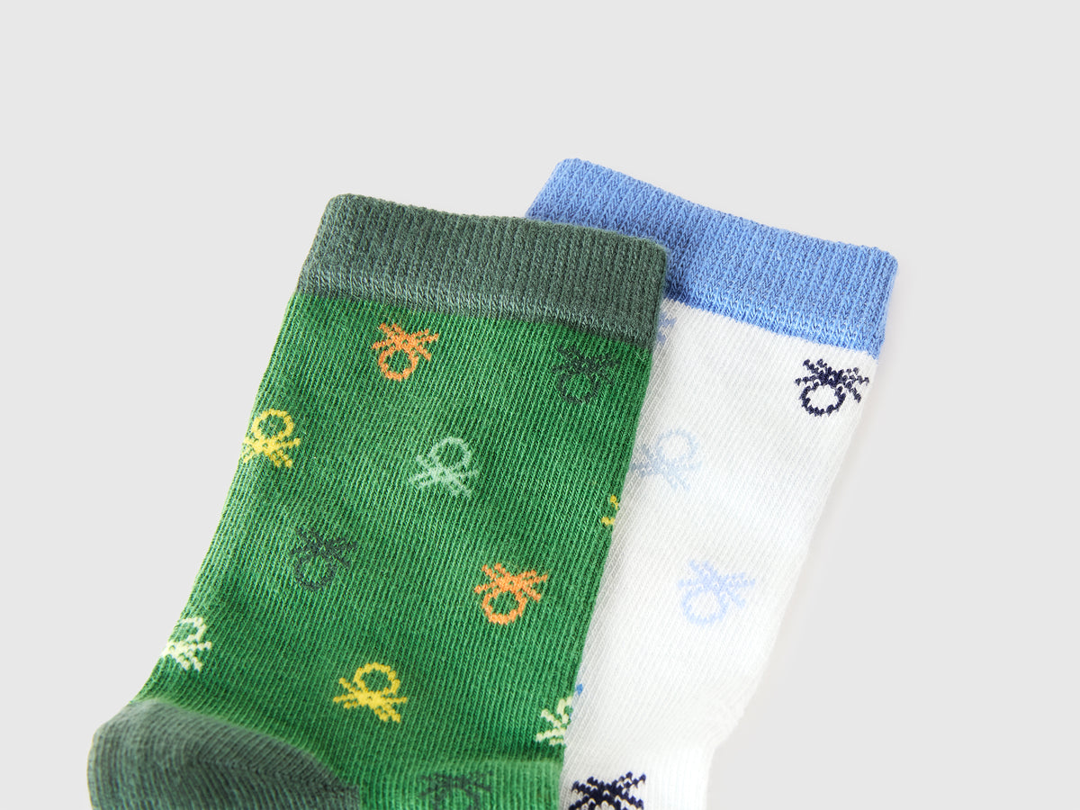Dois pares de meias padrão - ucb_image_DS1