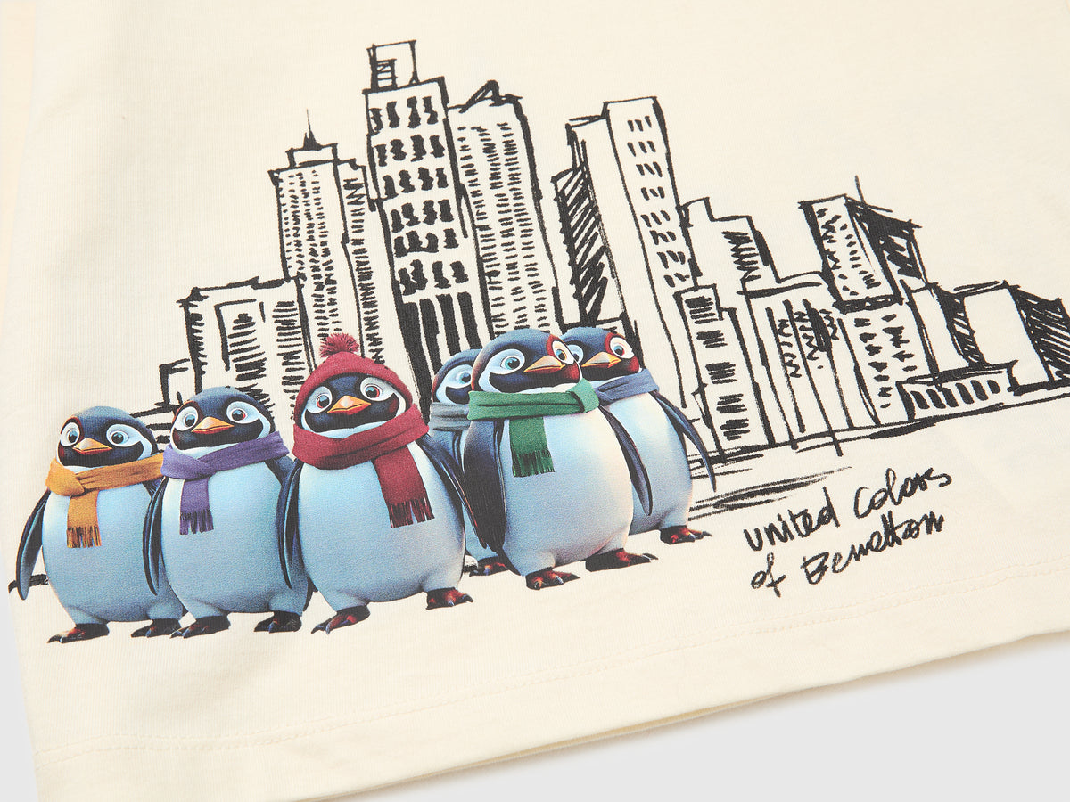 T-shirt com estampa à frente e atrás - ucb_image_DS1