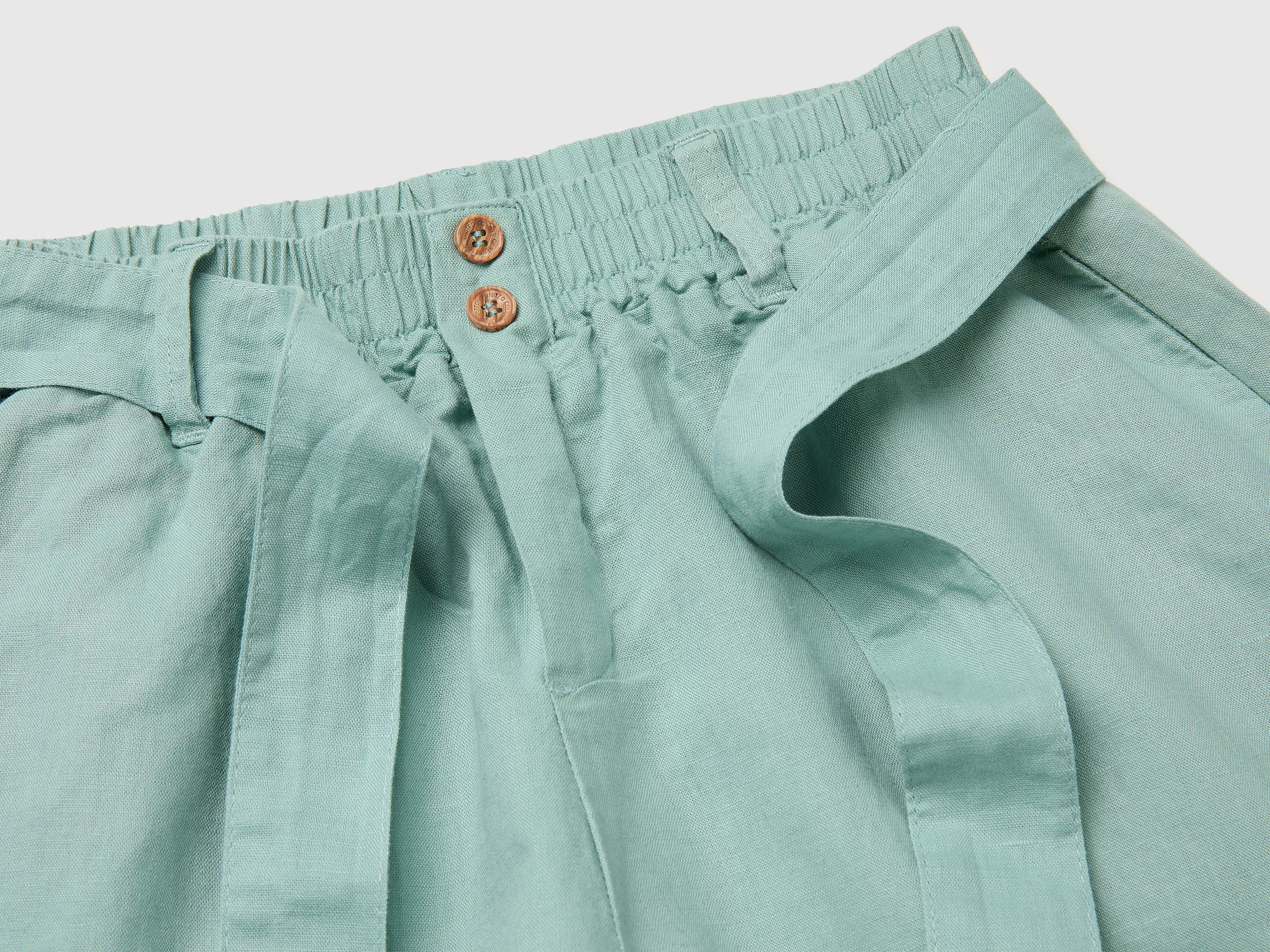 Linen blend shorts with sash - ucb_image_DS1