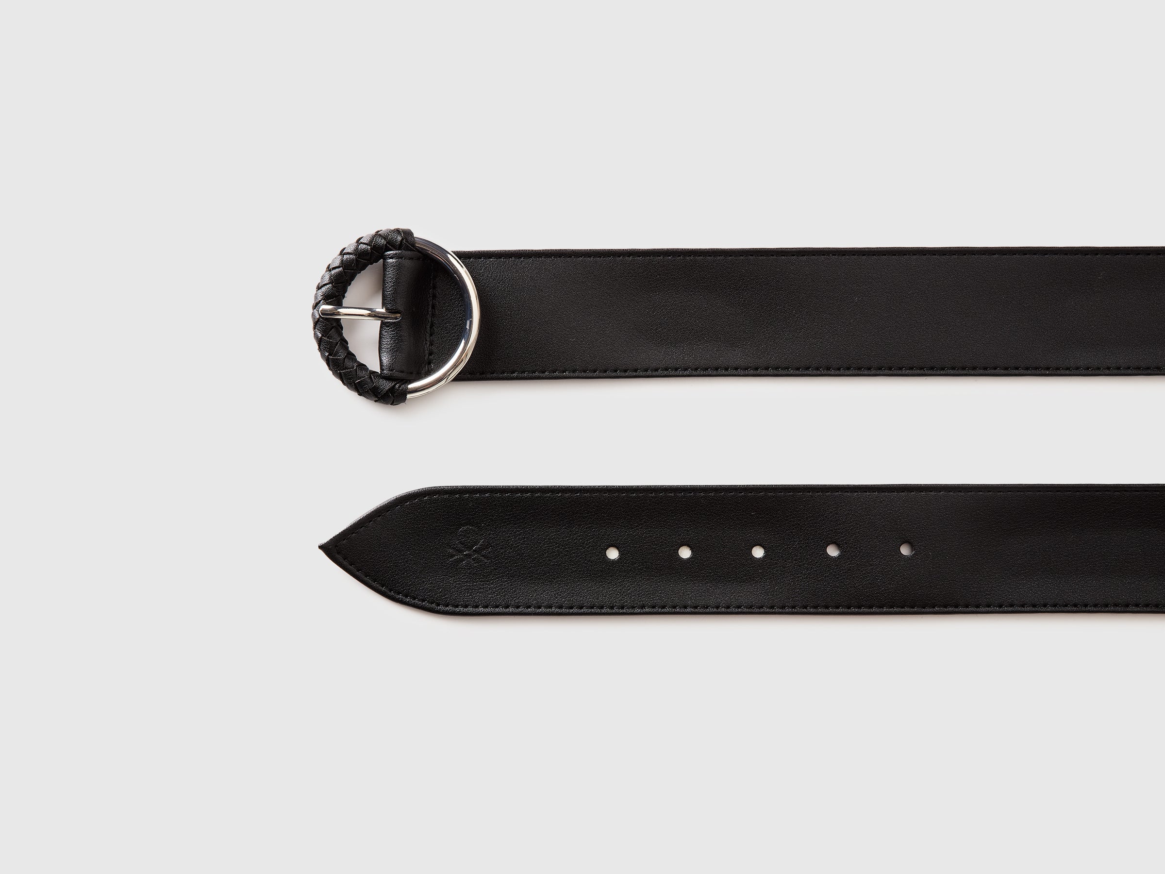 Sash with round buckle - ucb_image_DS1