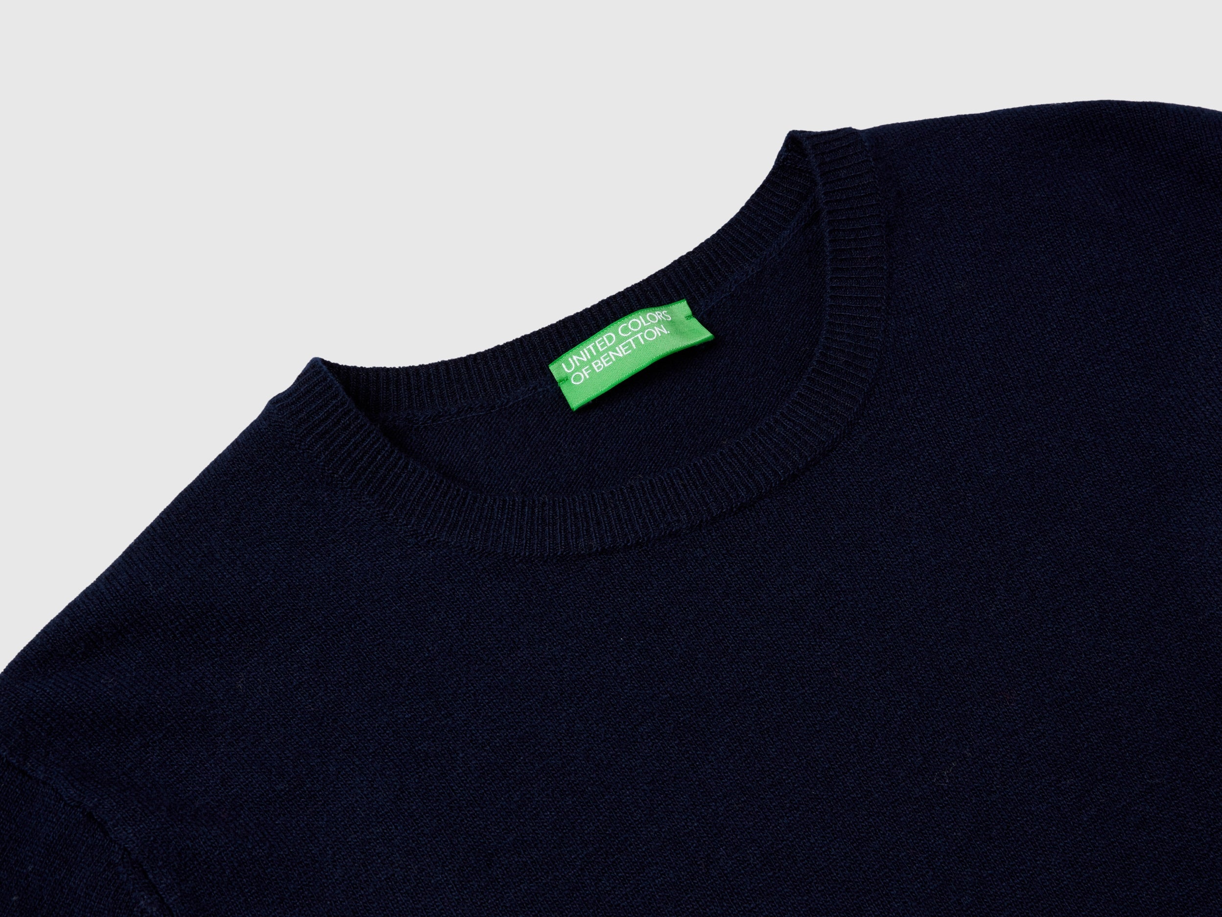 Dark blue crew neck sweater in pure Merino wool - ucb_image_DS1