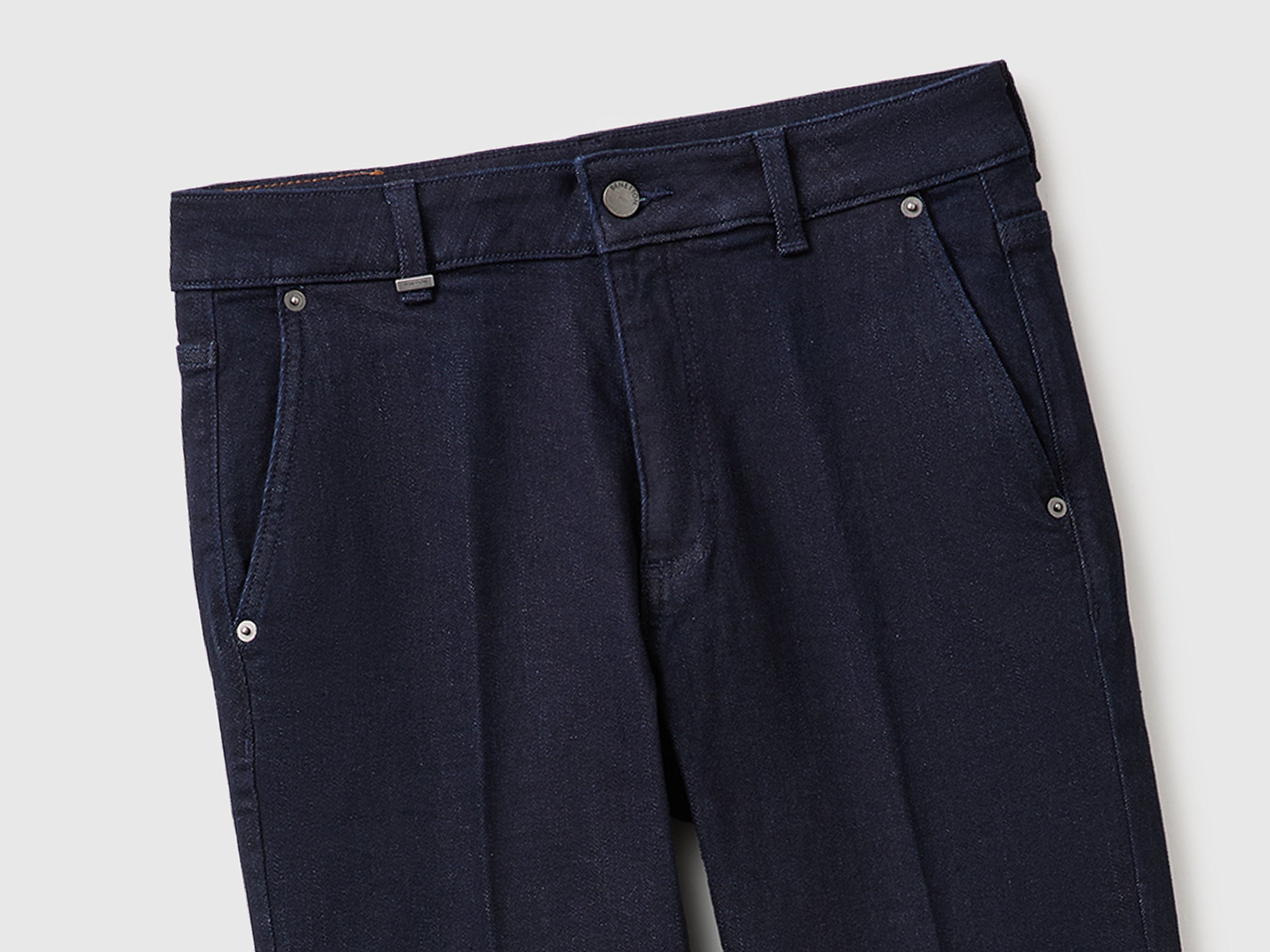 Jeans trompete - ucb_image_FY