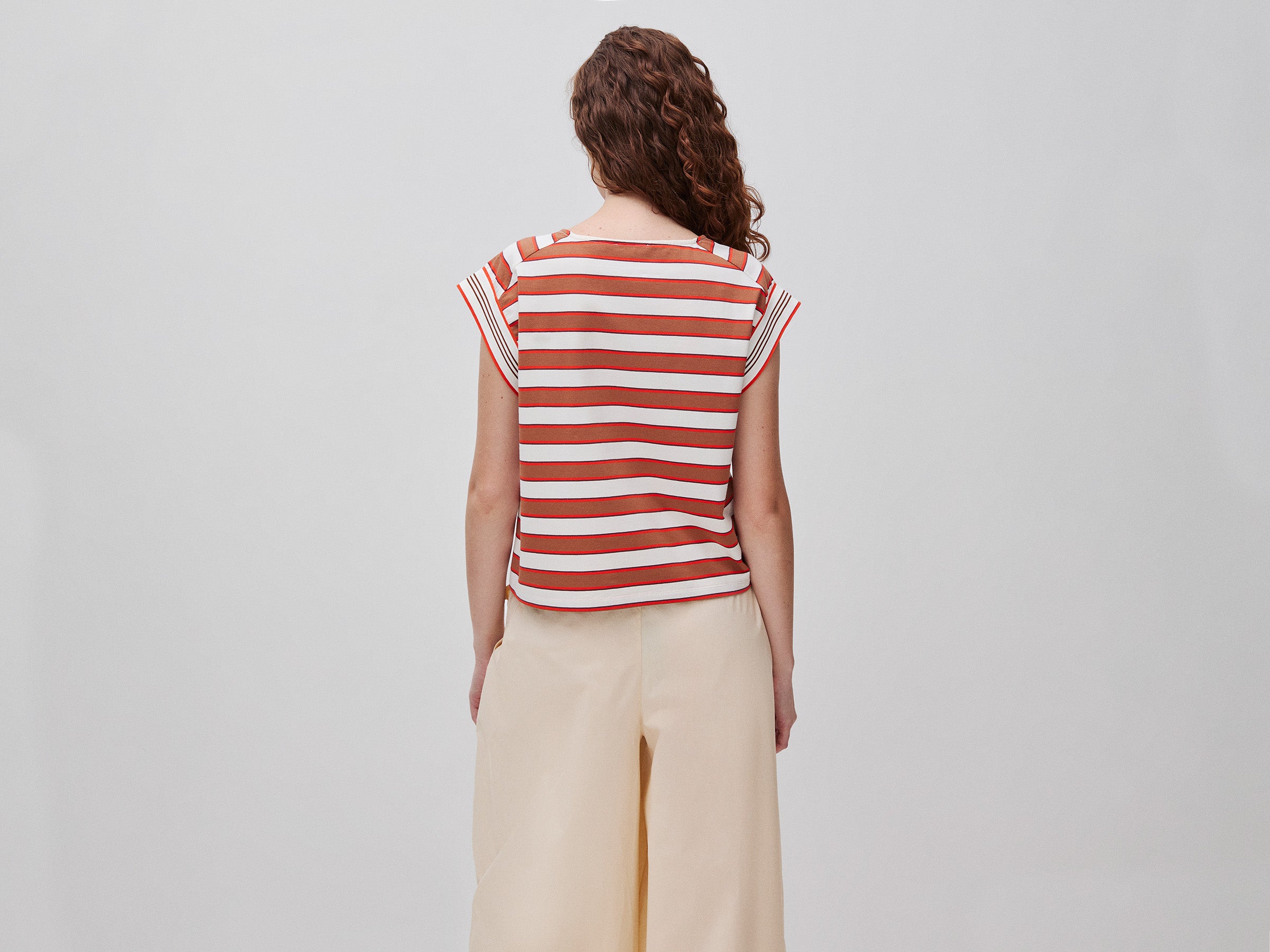 T-shirt sem mangas às riscas - ucb_image_B