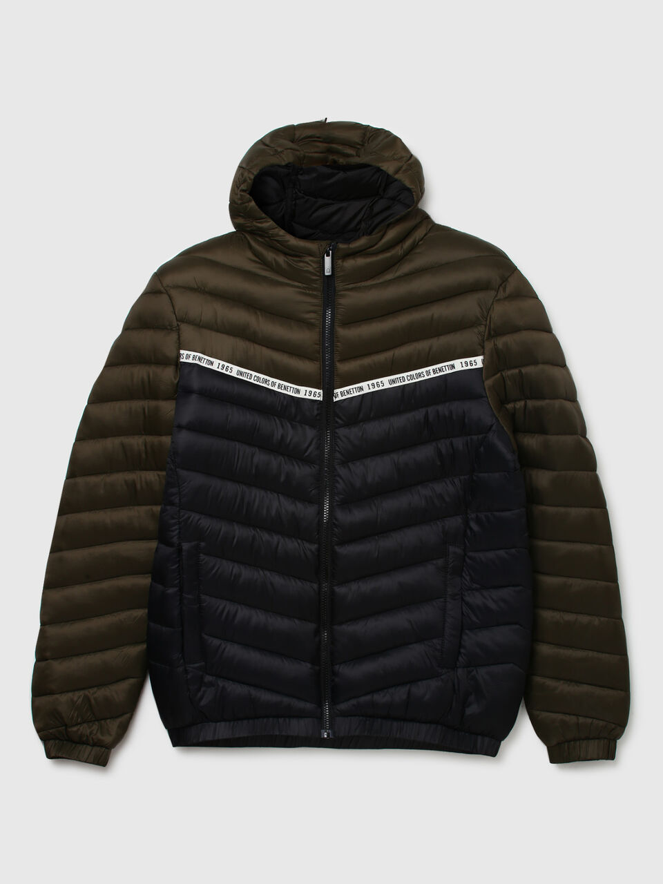 CHEVRON COLOR BLOCK PUFFER JACKET image number 1