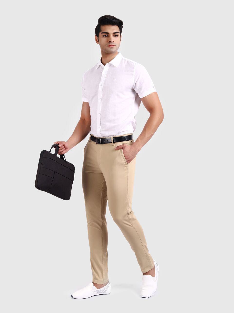 Linen Shirt with Regular Collar and Short Sleeves image number null