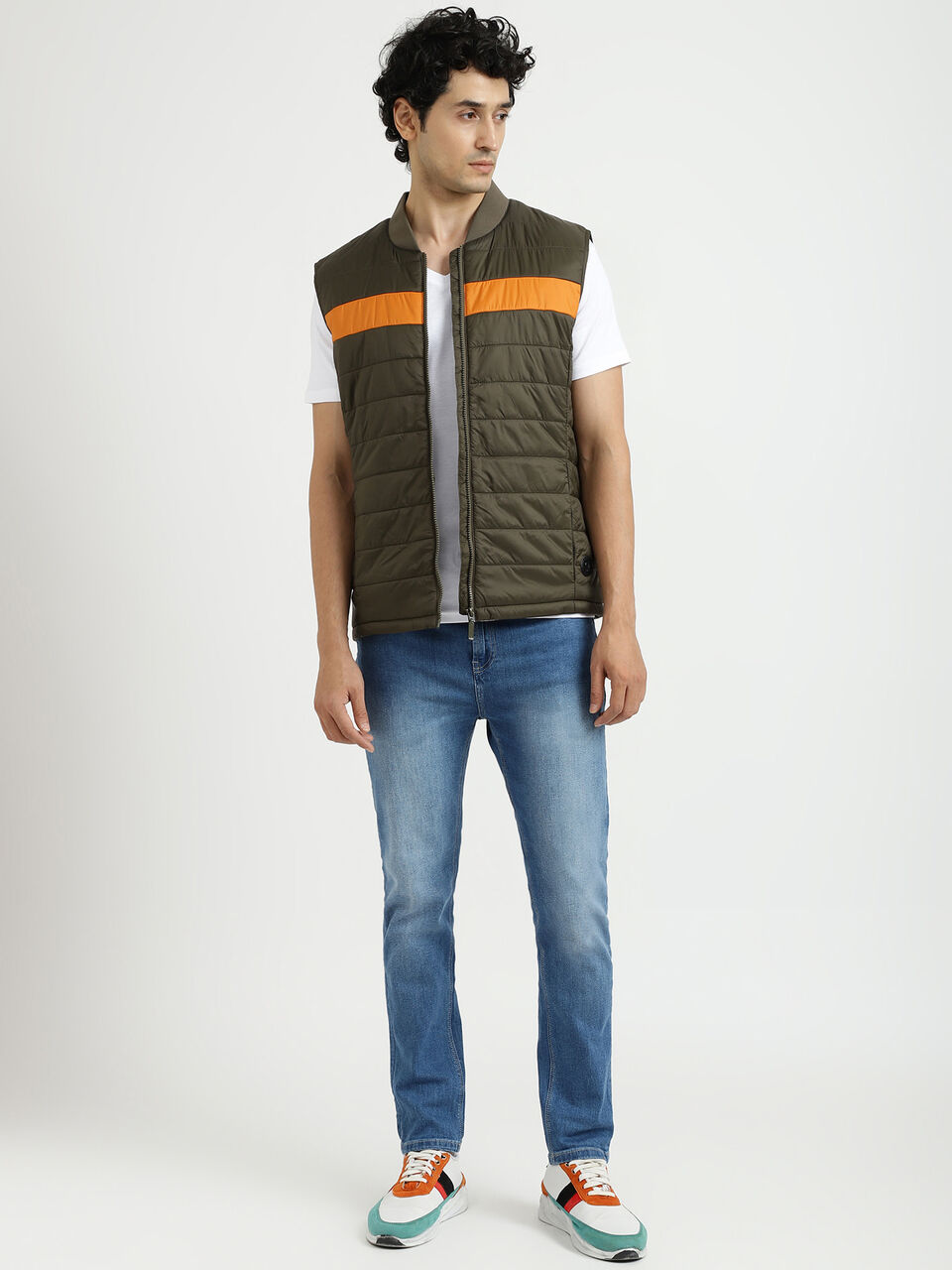 COLOR BLOCK GILET PUFFER JACKET image number null