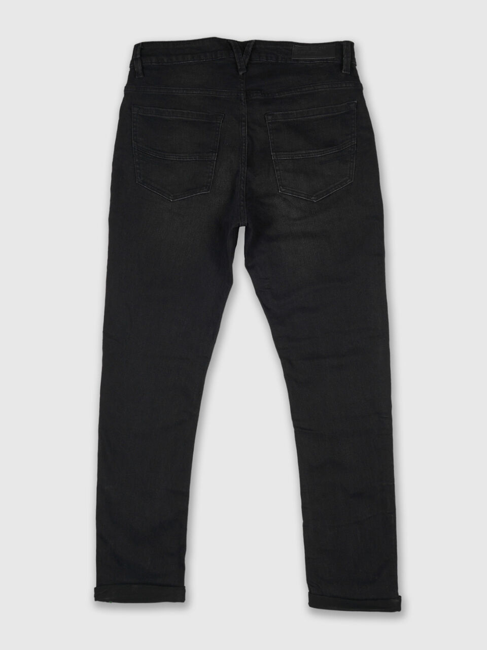 Carrot Fit Faded Black Boomerang Jeans image number 2