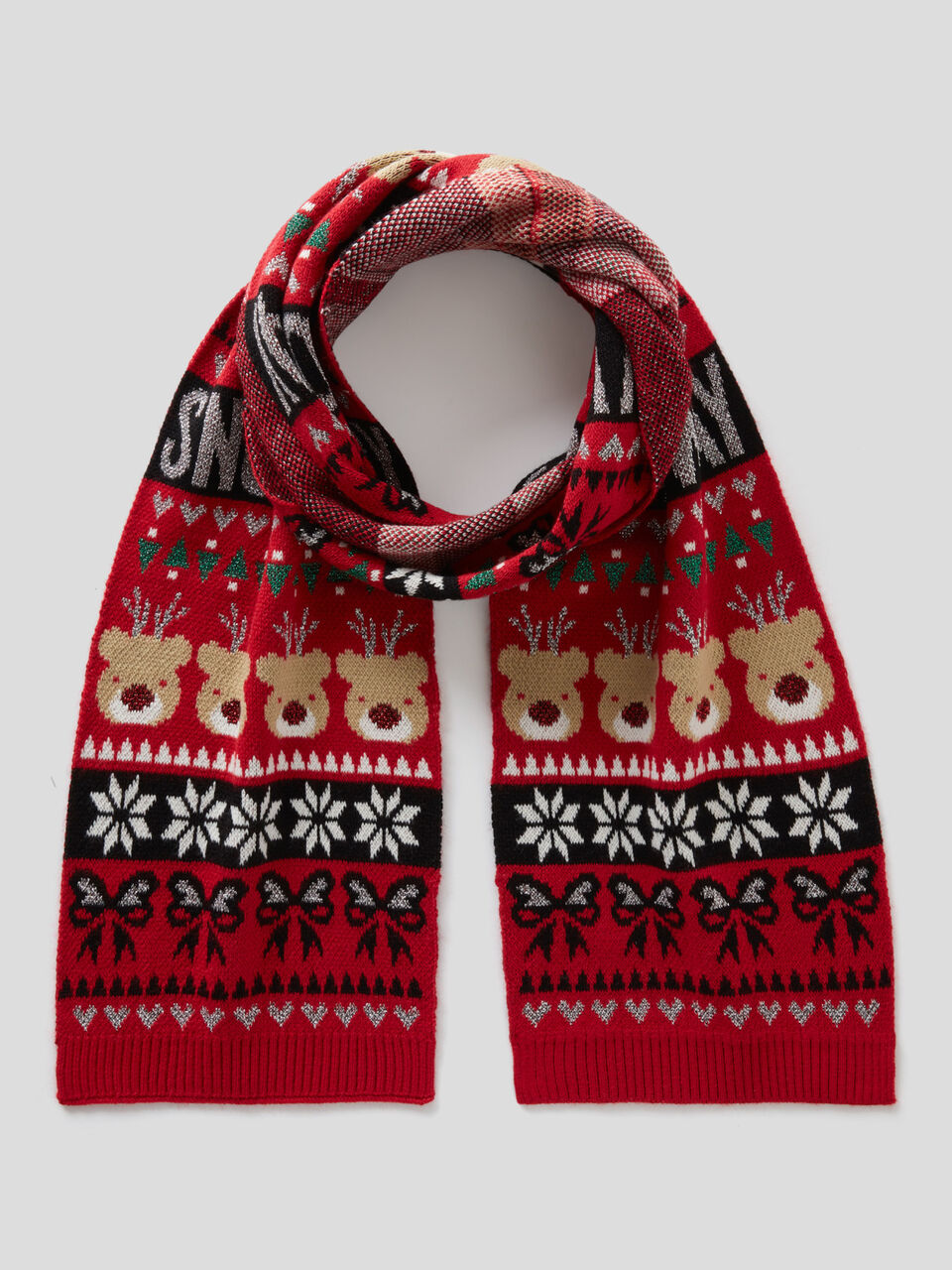 Christmas style scarf image number 1