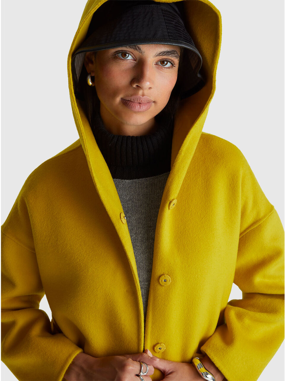 COAT Women image number null