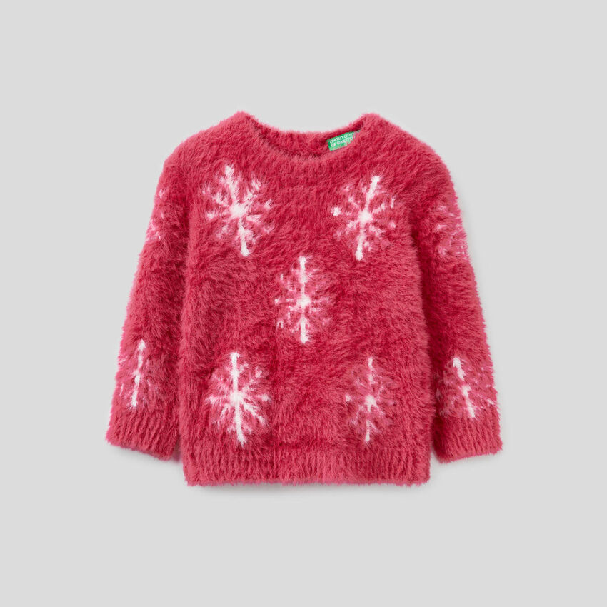 Snowflake pattern sweater