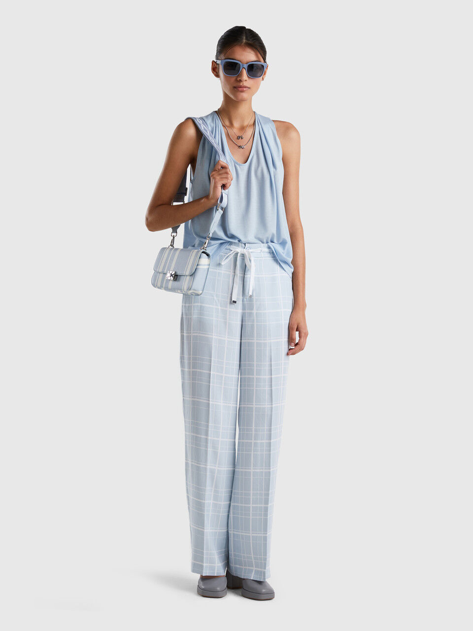 Printed trousers with drawstring