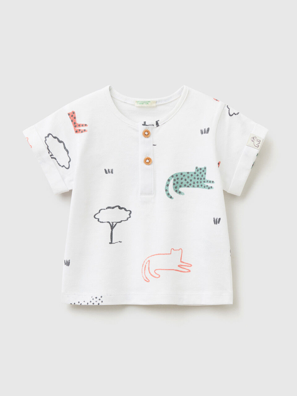 Henley t-shirt with print
