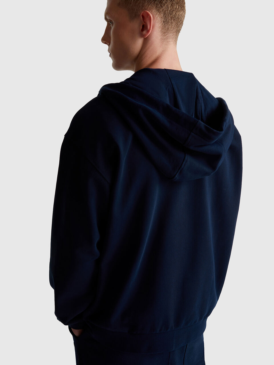 JACKET W/HOOD L/S Men image number null