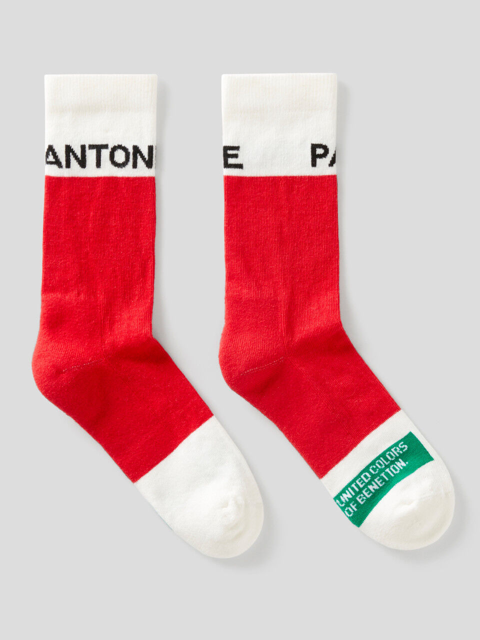 BenettonxPantone™ red socks