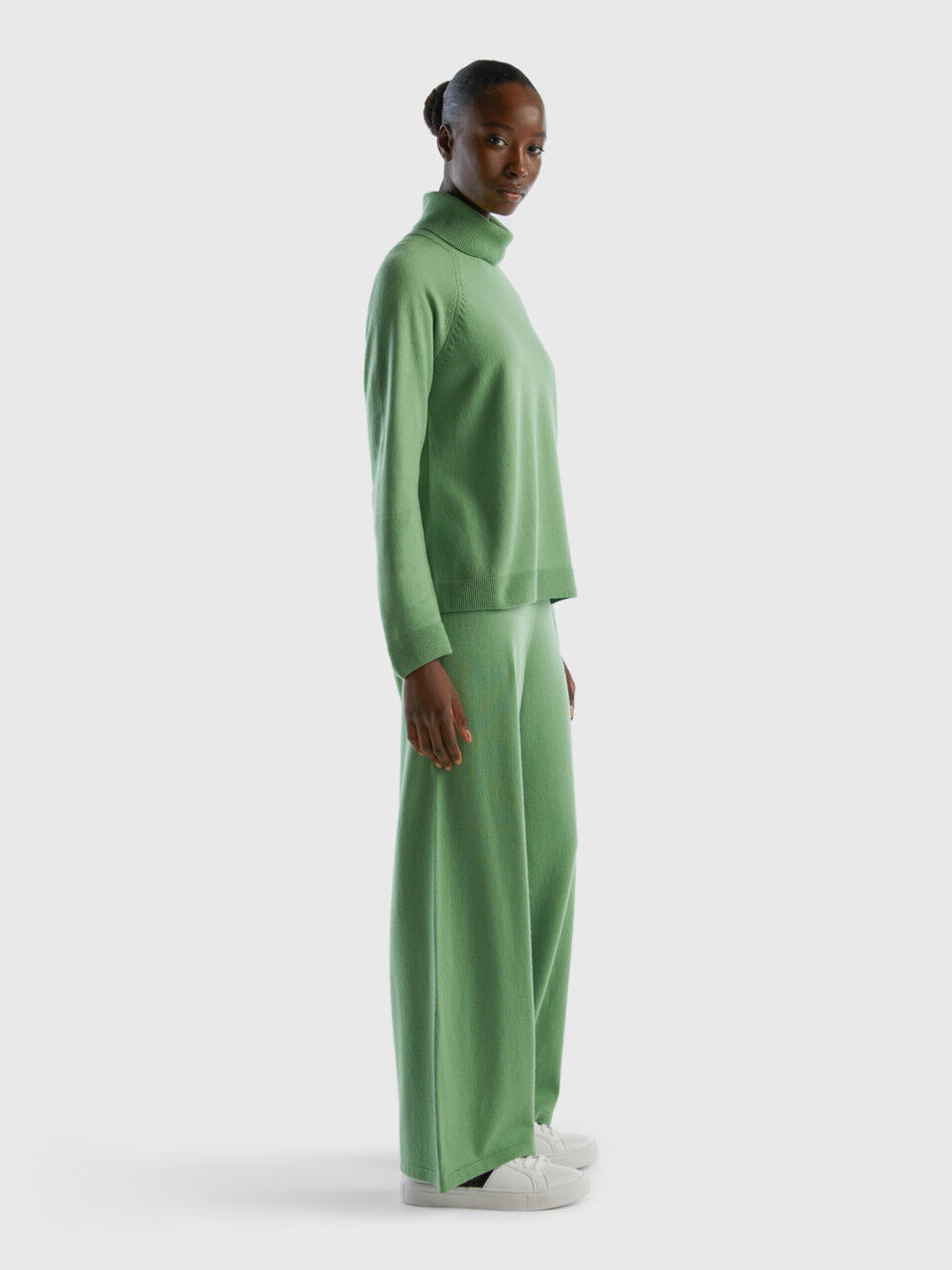 Sage green trousers in wool and cashmere blend