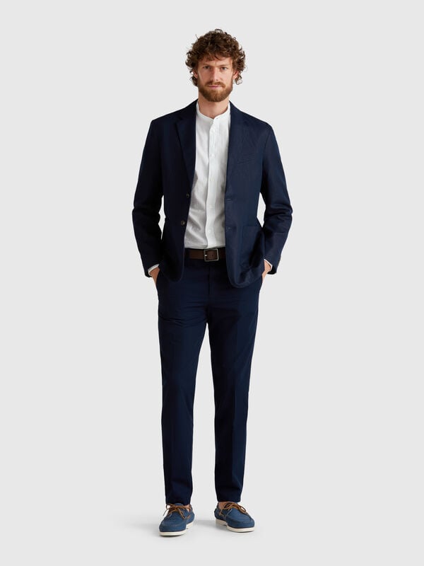 Slim fit chinos in light cotton Men
