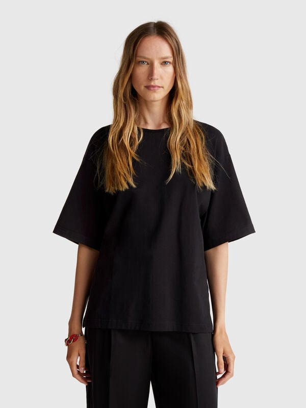 T-shirt with crisscross at back Women