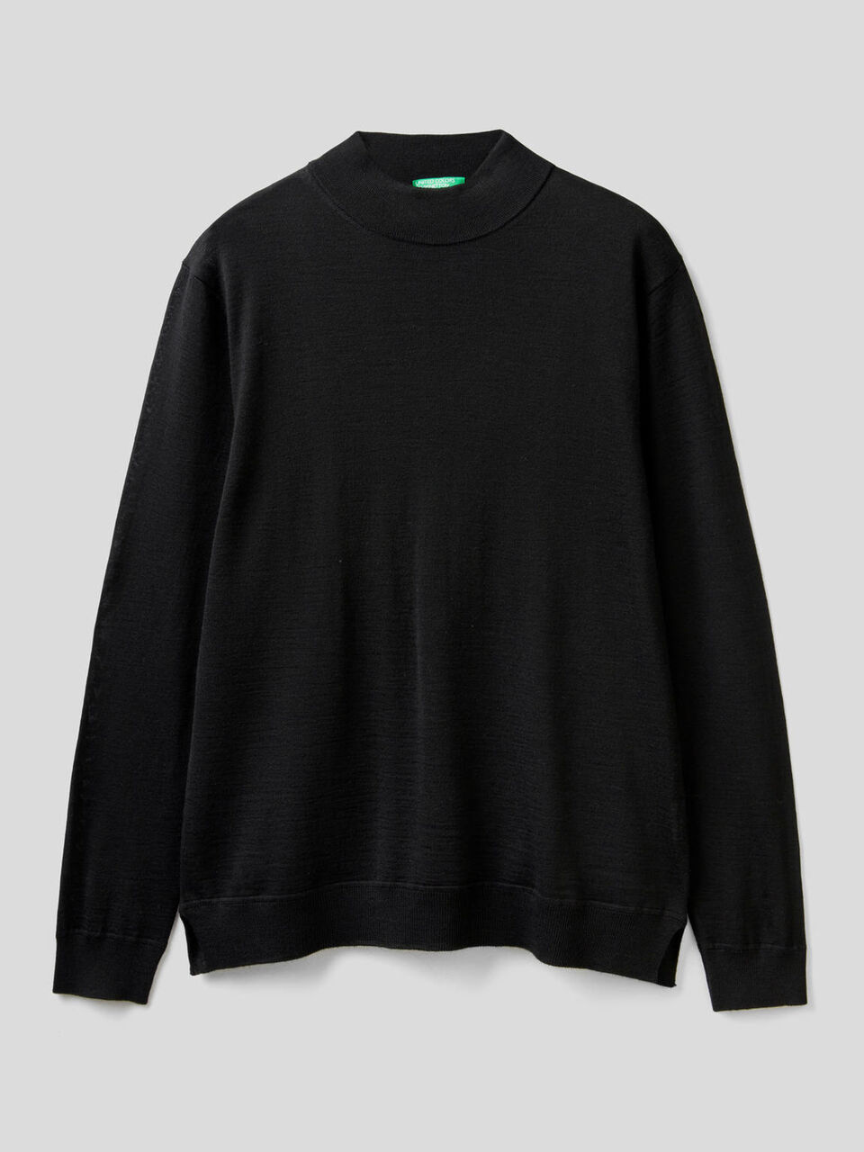 Solid colored turtleneck sweater image number 1