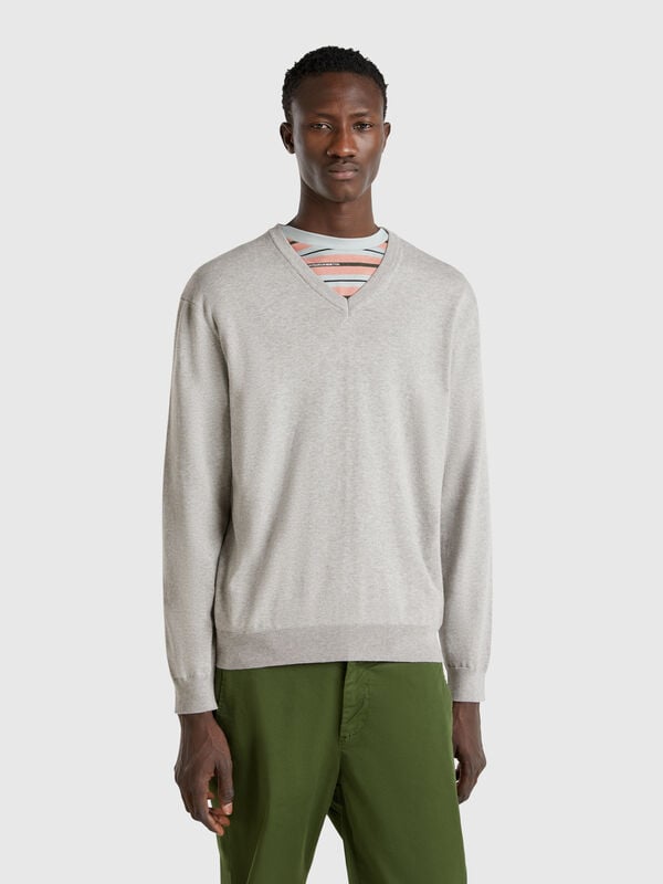 Pure cotton sweater with V-neck Men