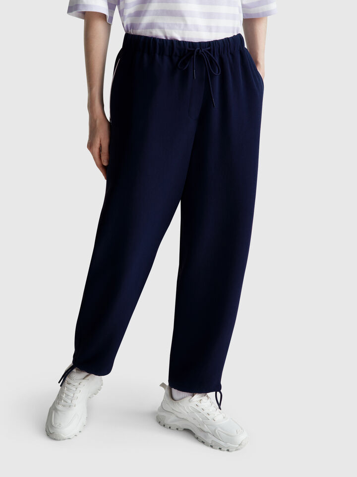 TROUSERS Women