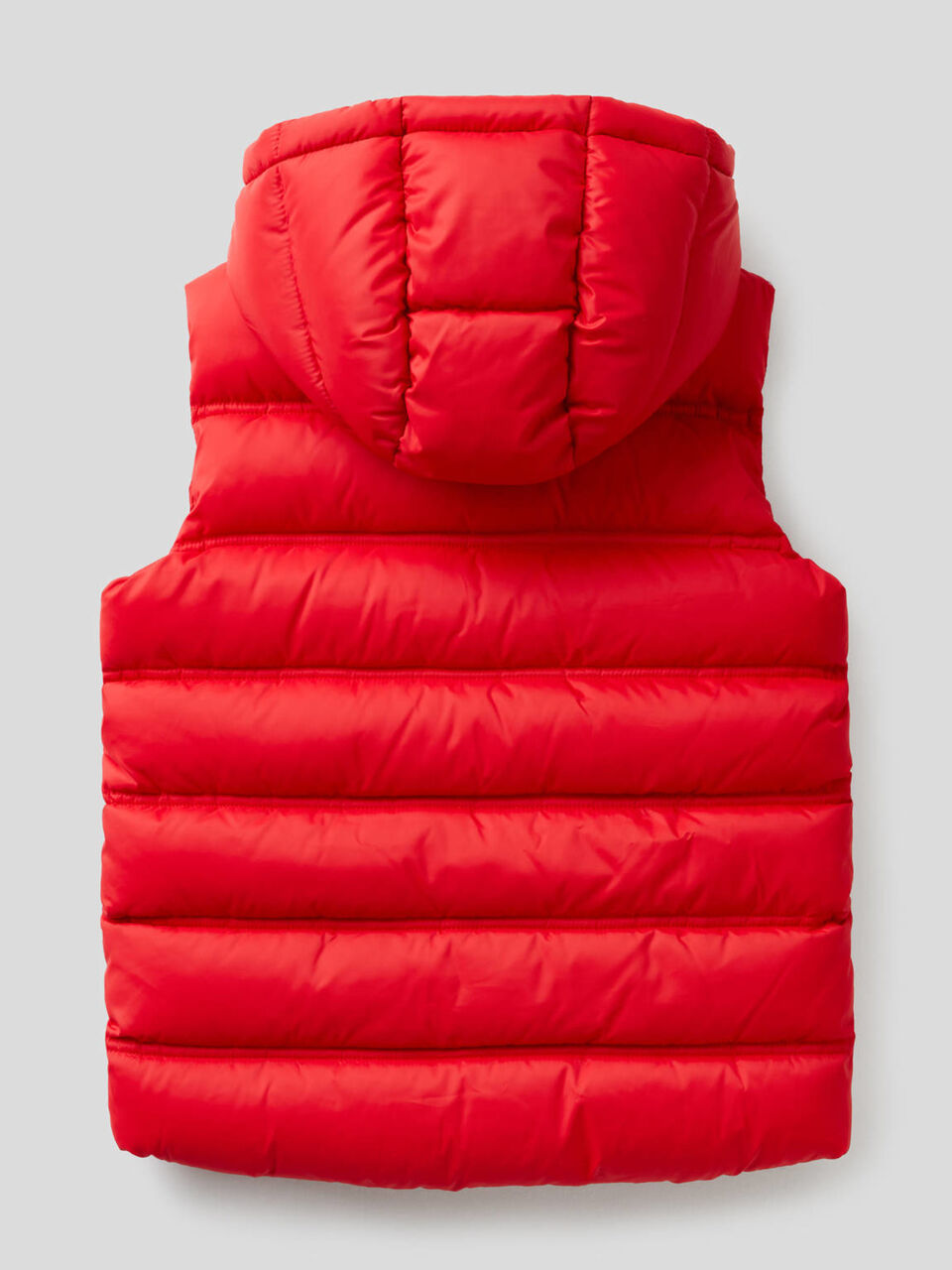 Sleeveless jacket with hood image number 2