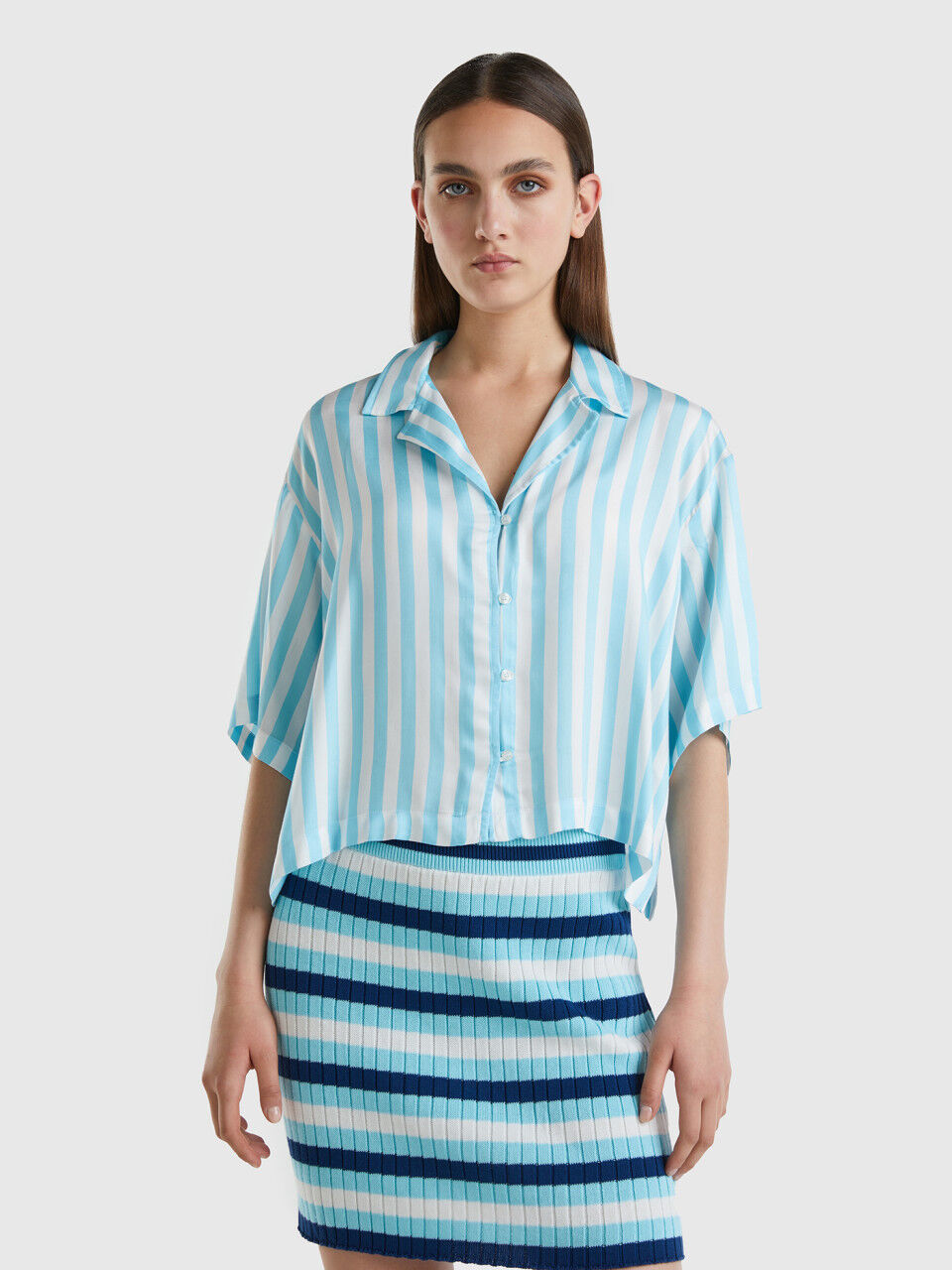 Flowy shirt with striped print