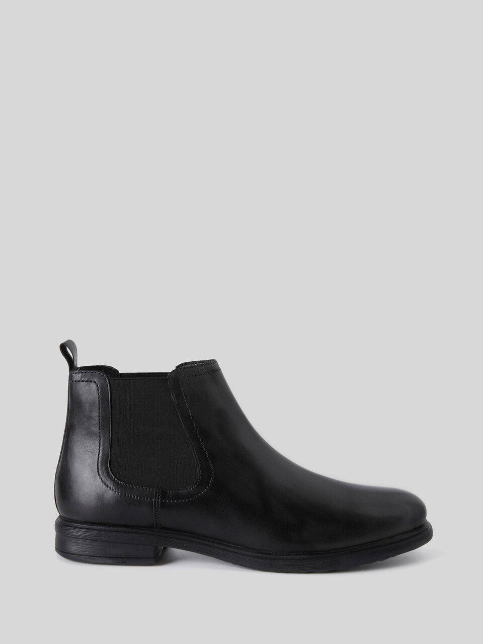 Low suede ankle boots image number 1