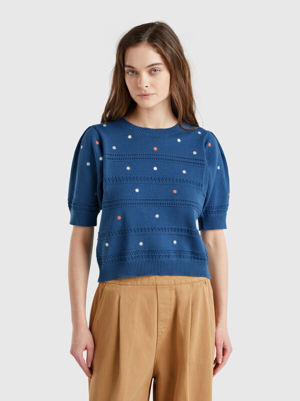 Sweater with embroidered flowers Women