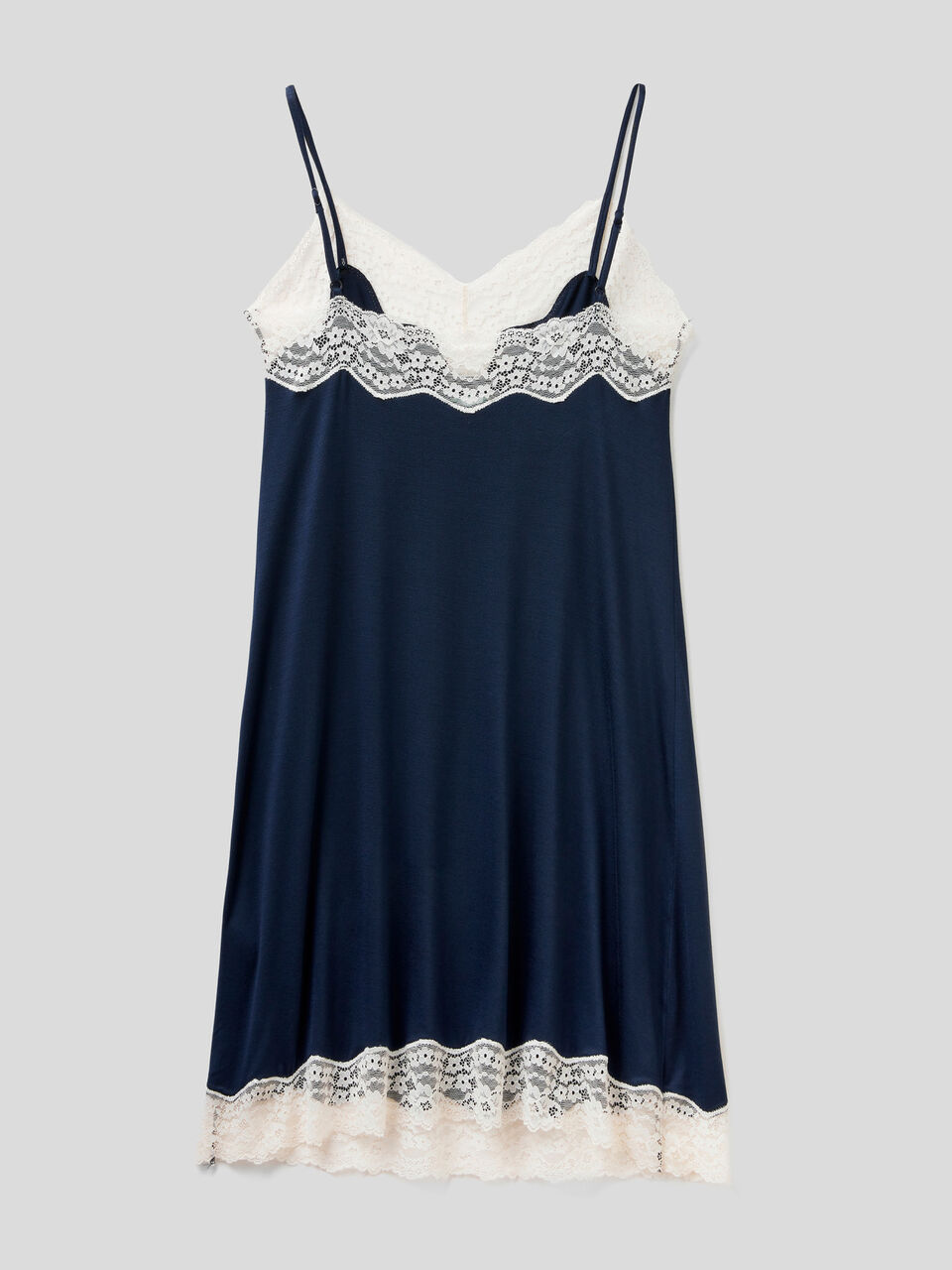 Flowy slip with lace image number 2