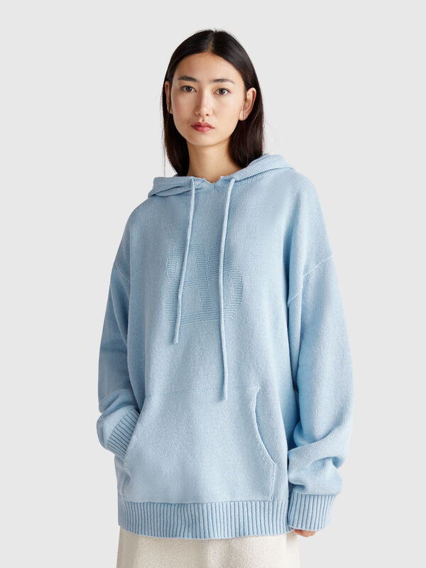 Sweater with pocket and hood Women