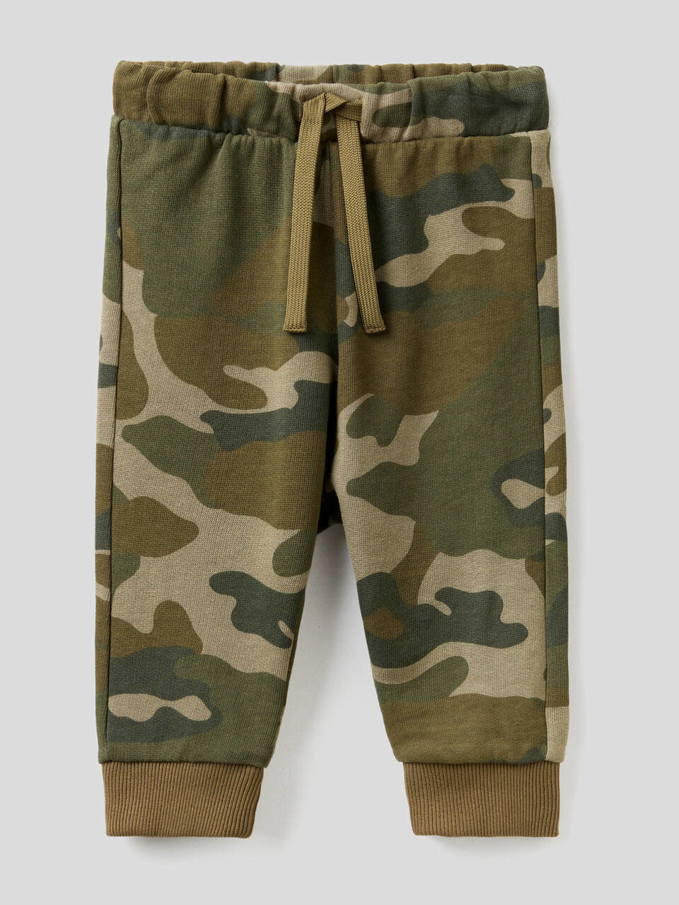 Patterned sweatpants image number 1