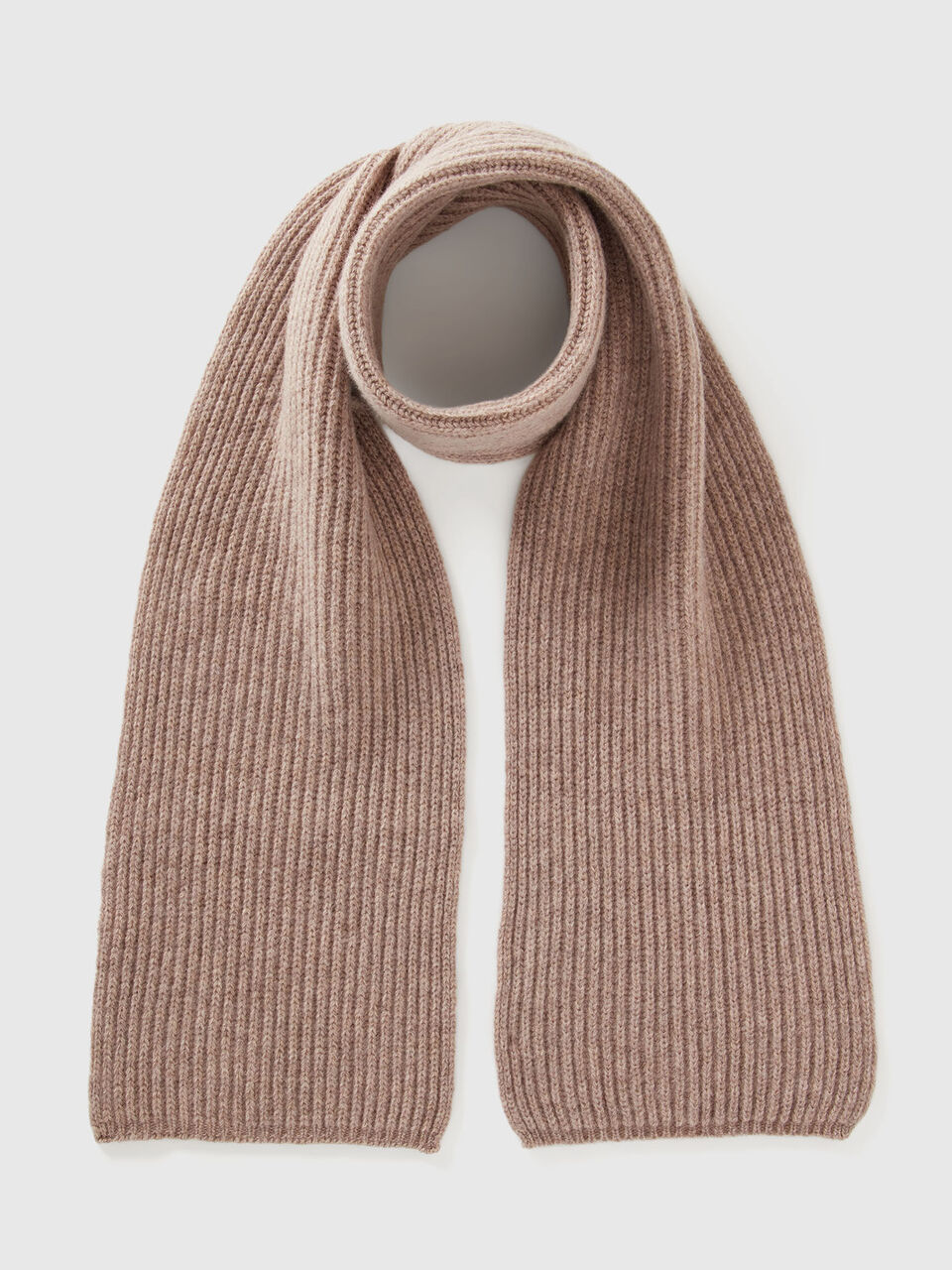 SCARF Men image number null