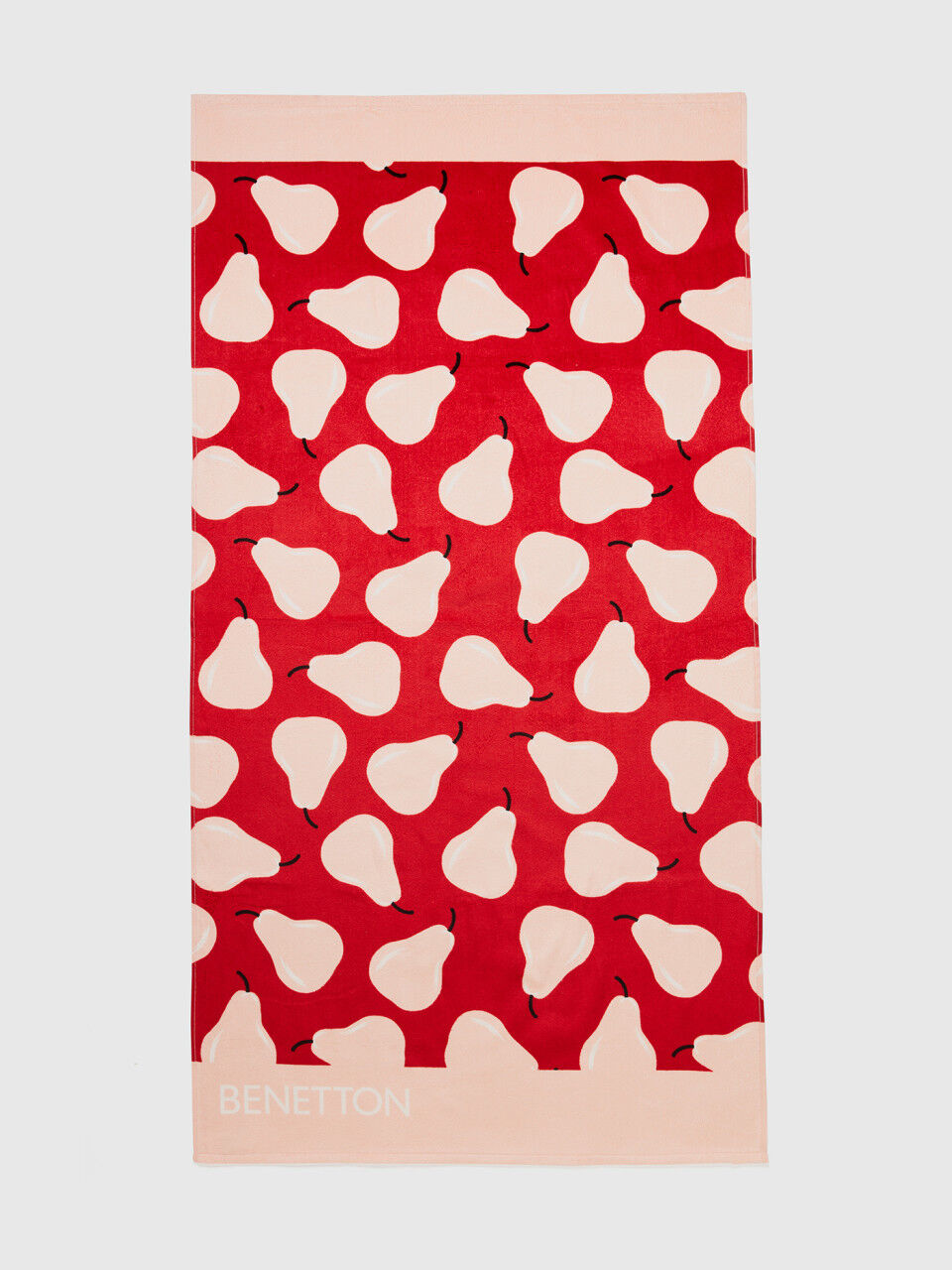 Red beach towel with pear pattern