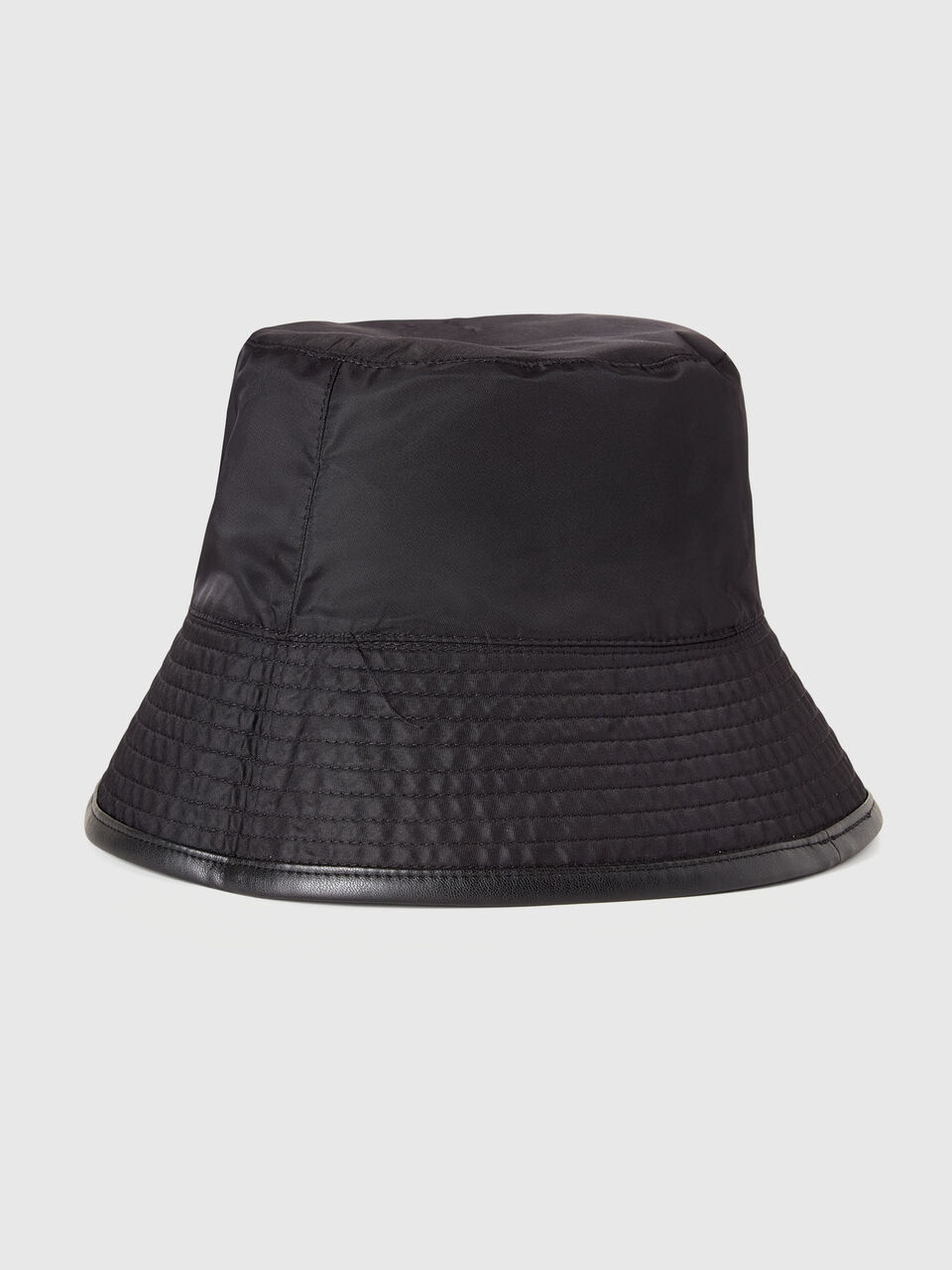 HAT Men image number 2