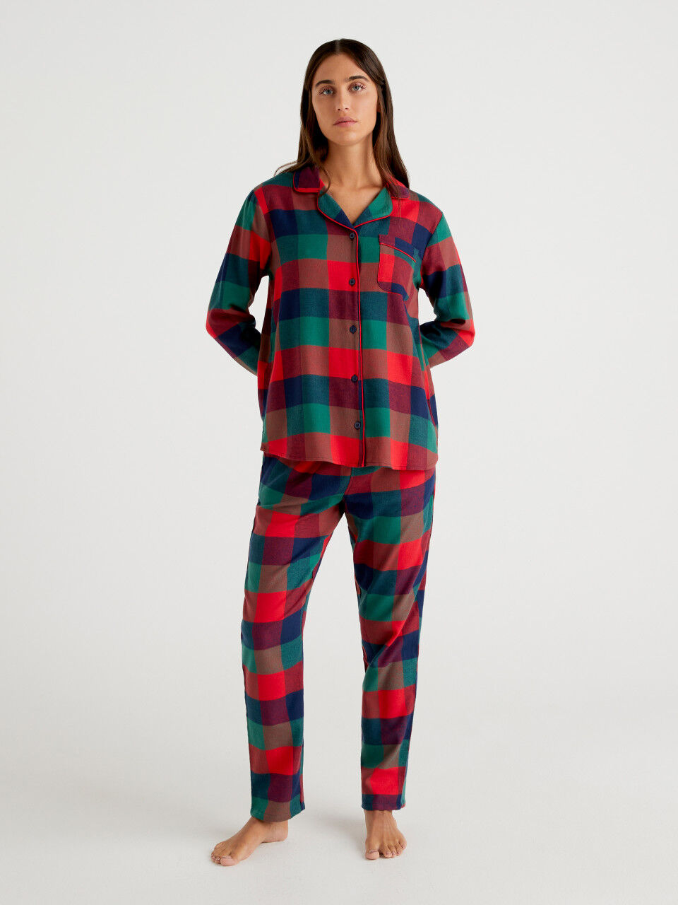 Open check pyjamas in flannel