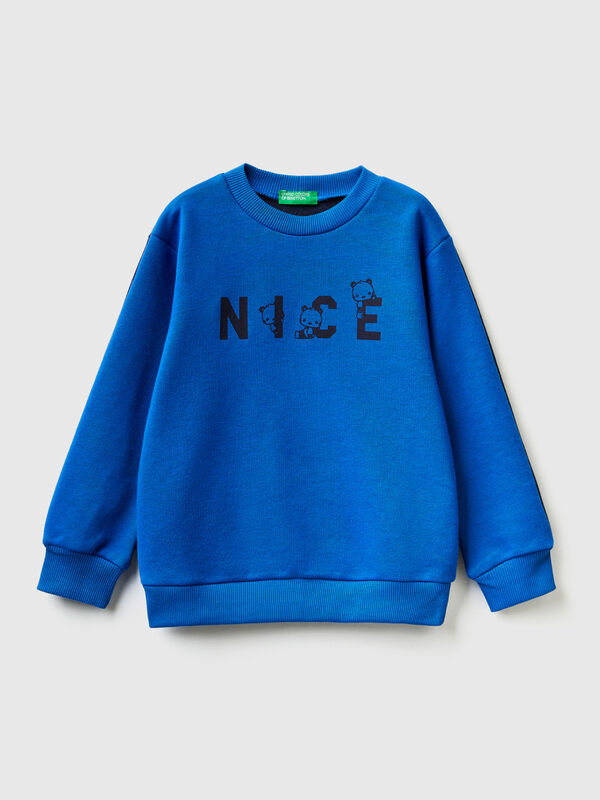 Color block sweatshirt with print
