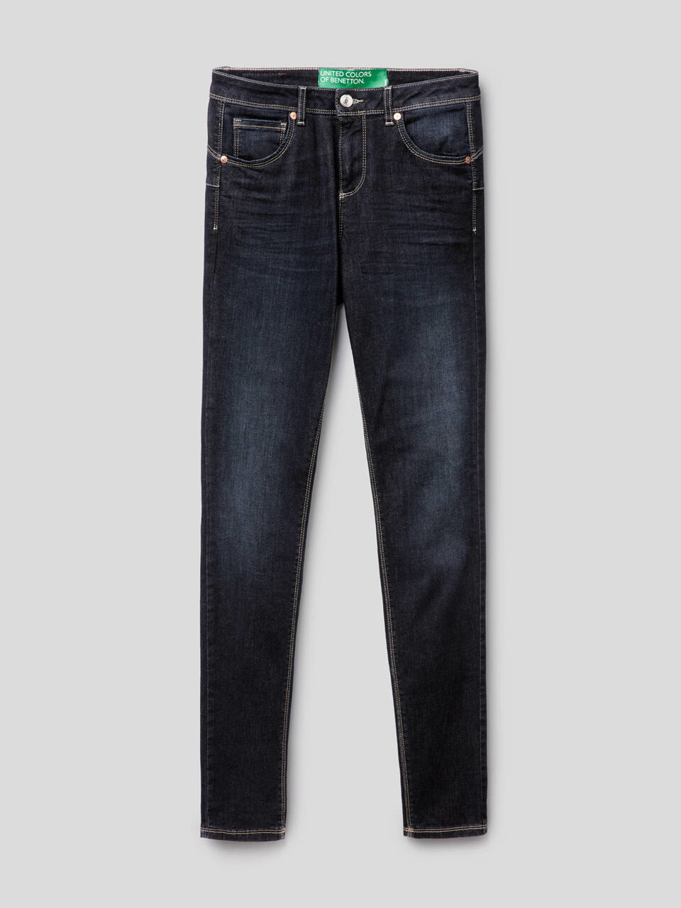 Skinny fit push up jeans image number 1
