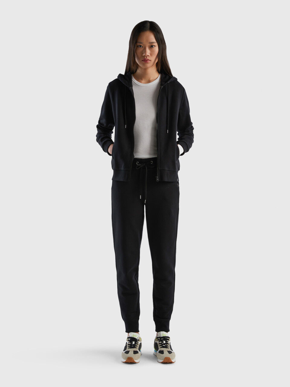 100% cotton sweatshirt with zip and hood
