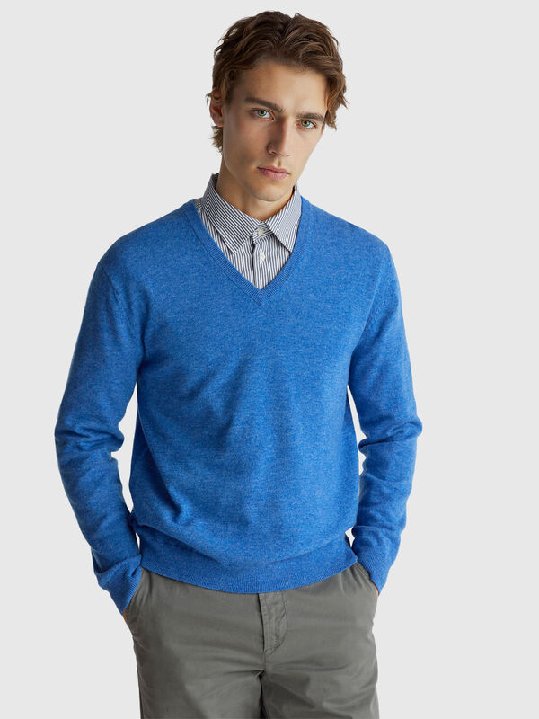 Blue mélange V-neck sweater in pure Merino wool Men