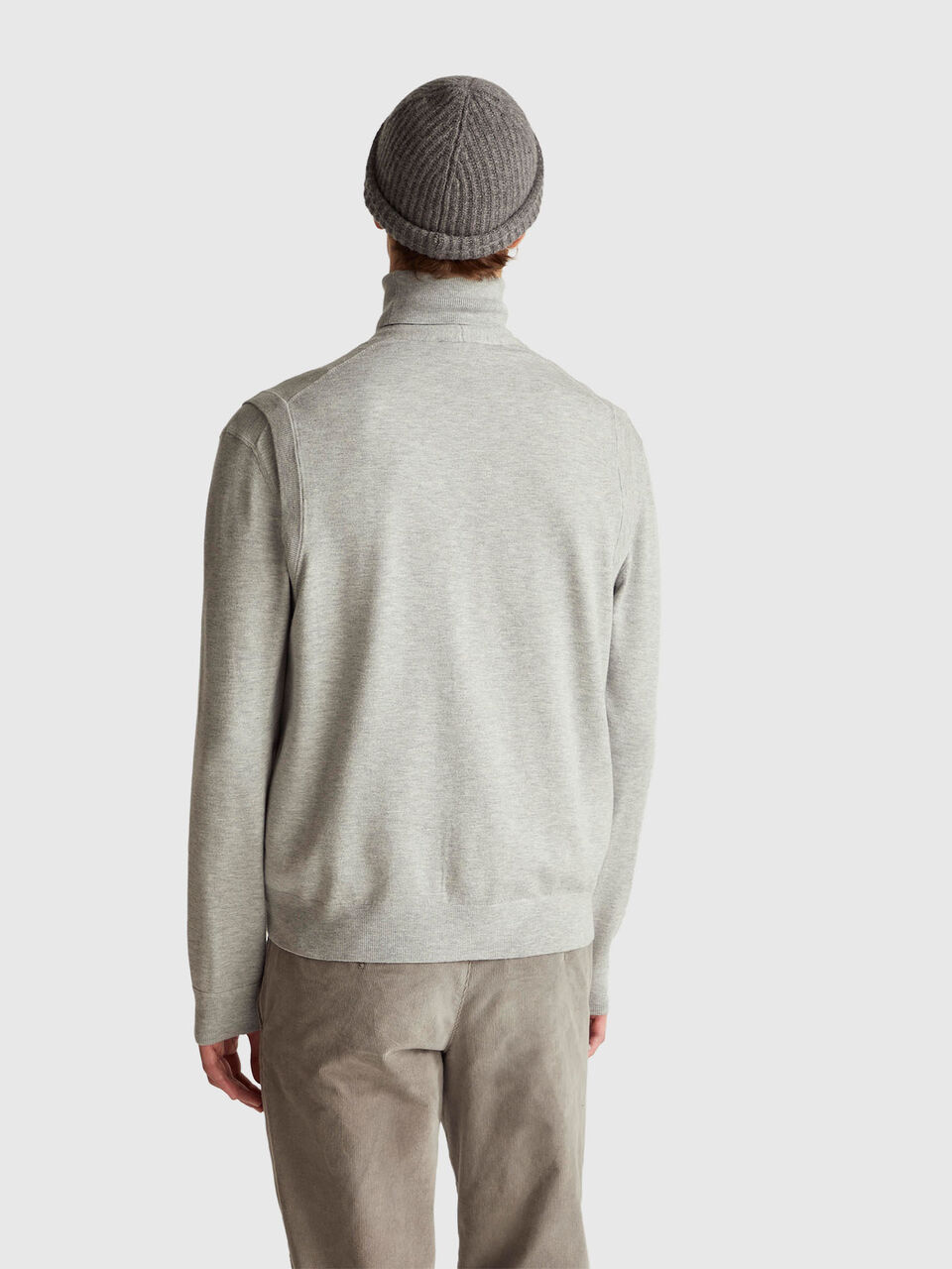 S/L V NECK SWEATER Men image number null