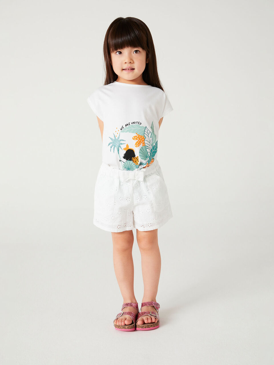 Shorts in broderie anglaise with bow image number 1