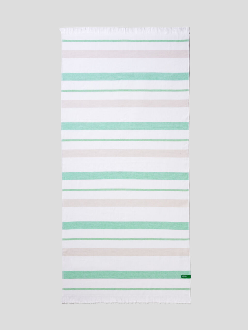 Striped beach towel in 100% cotton image number 2