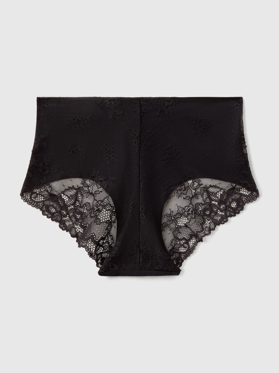 BRIEFS Women image number null