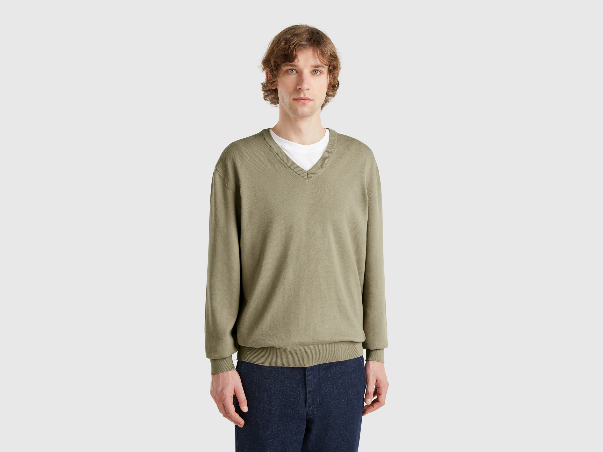 Men's V-Neck Sweaters New Collection | Benetton